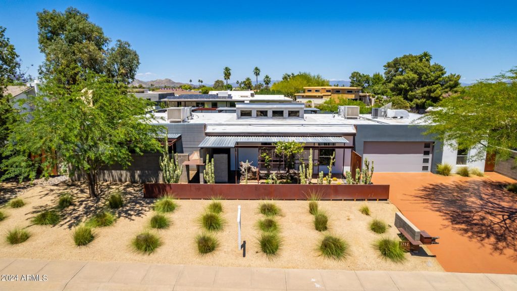 3212 E EVA Streetk Phoenix, AZ